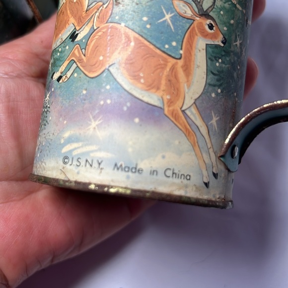 JSNY. VINTAGE SALT AND PEPPER SHAKERS. TIN, WINTER DEER. - Picture 6 of 9